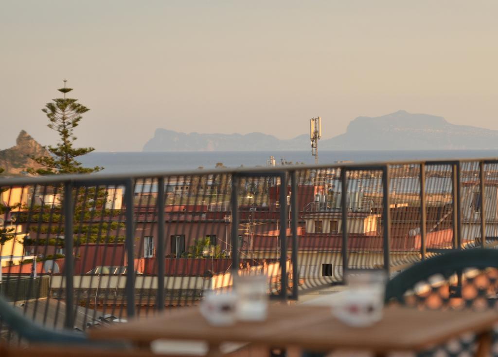 Апартаменты Terrazza Eurialo Неаполь Экстерьер фото